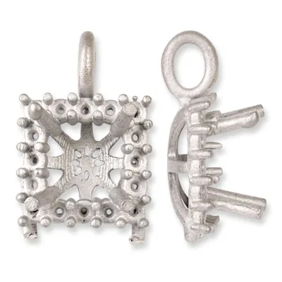 PE-6157: CAST HALO SQUARE SHAPED CLUSTER PENDANT