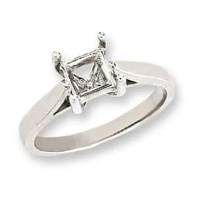 RM-160: PRINCESS CUT ENGAGEMENT RING