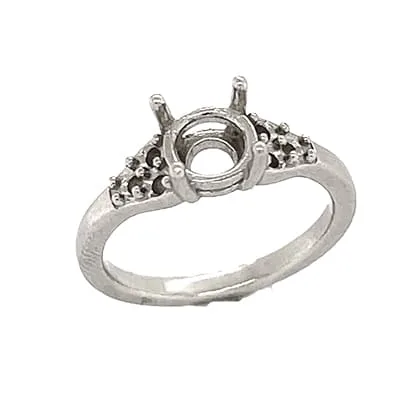 RM-2736: ENGAGEMENT RING FOR ROUND CENTER STONE WITH SIDE STONES