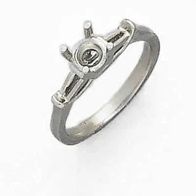 RM-4125: CAST ROUND RING WITH 2 BAGUETTES